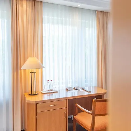 Insel-hotel Ξενοδοχείο Χαϊλμπρόν