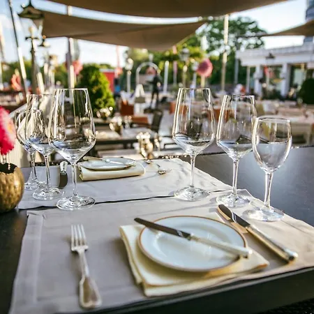 Ξενοδοχείο Insel-hotel 4*