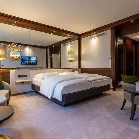 Ξενοδοχείο Insel-hotel 4*
