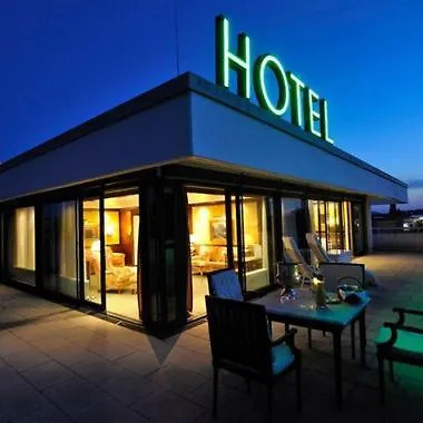 Insel-hotel فندق
